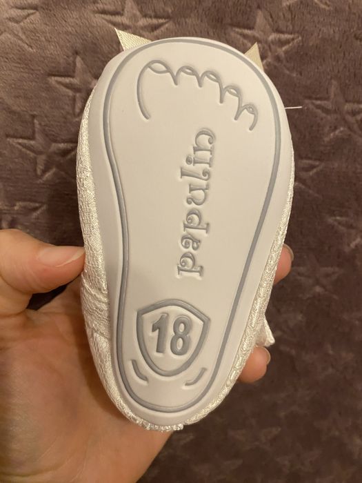 Vând lot 3 perechi papucei piele bebe