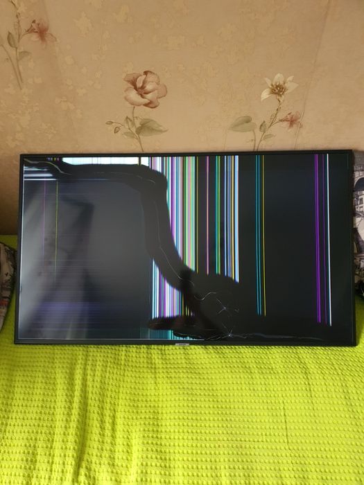 Телевизор "Samsung" UE49NU7100U