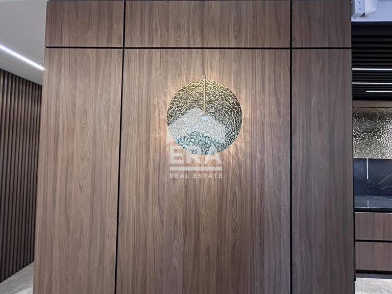 Продава се Тристаен апартамент в Варна, Възраждане 1 - 108 кв.м за 2593 €/кв.м - Снимка #6