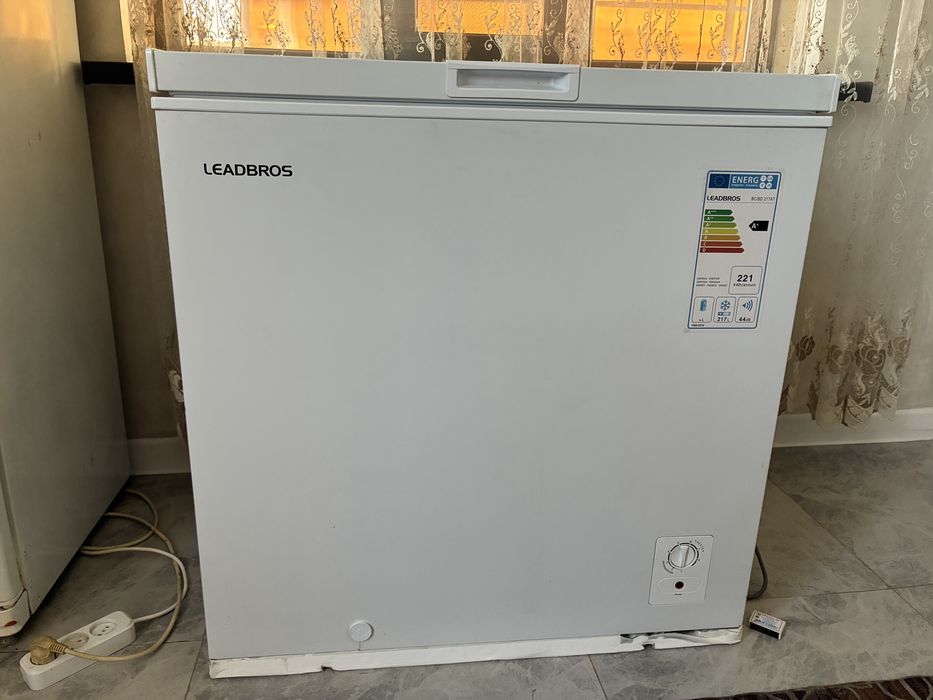 Продам морозильник Leadbros 221 L