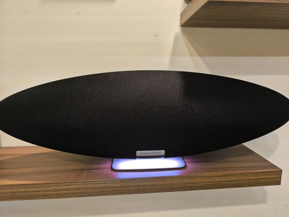 Boxa Bowers & Wilkins Zeppelin în garanție