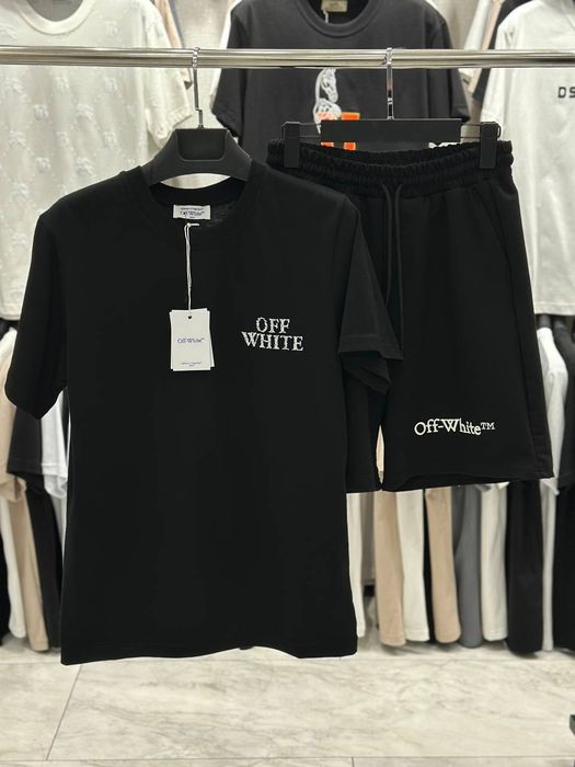 Compleu de bărbați