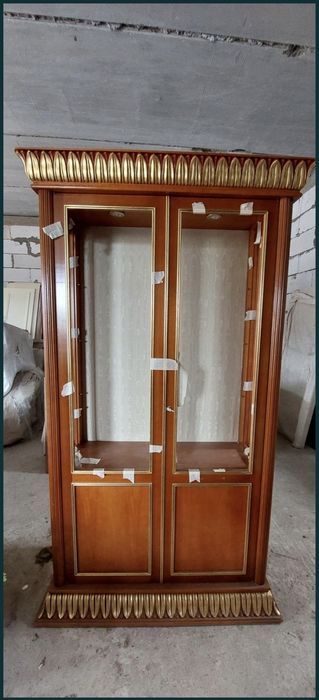 Продам сервант буфет