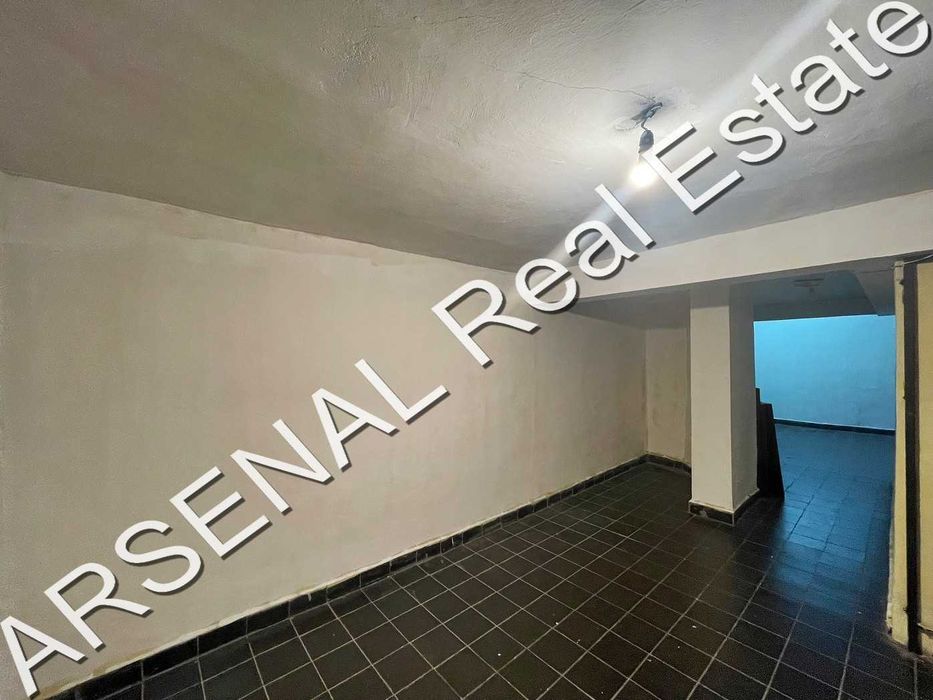 Дава се под наем Офис в София, Борово - 210 кв.м за 1000 € - Снимка #3