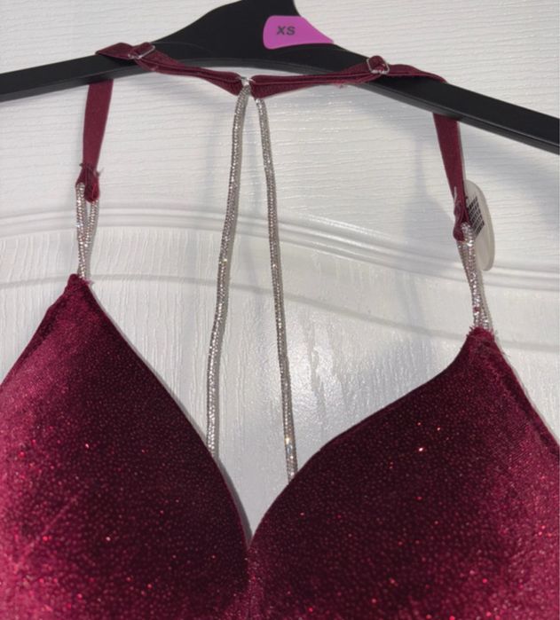 Sutien 80C nou cu pietricele