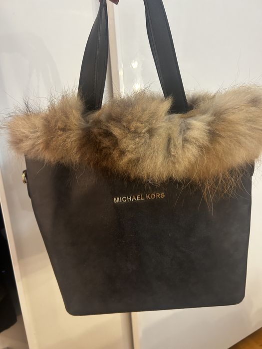 Чанта Michael Kors с естествен пух