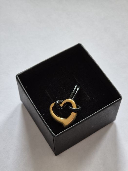 Дамско кожено колие във формата на сърце - 18 к проба + ПОДАРЪК гривна