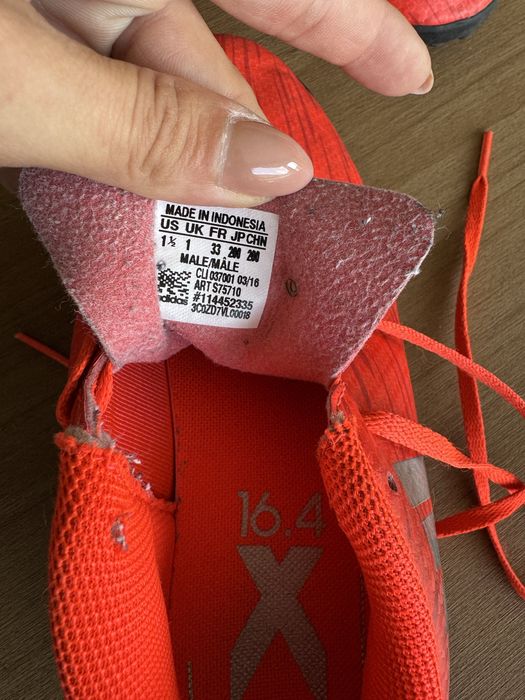 Футболни обувки adidas