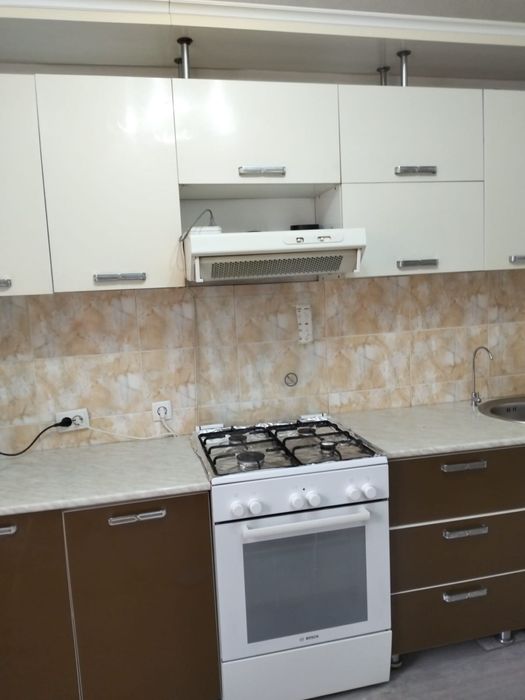 Продам кухонный гарнитура