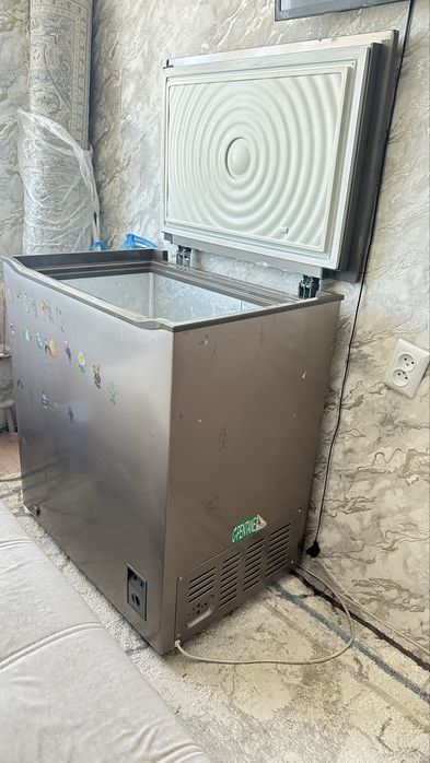 Продаеться морозильник  .