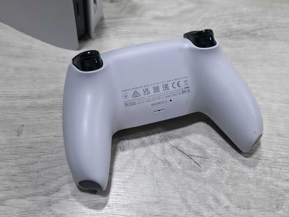 Sony PlayStation 5 (PS5) Slim 1TB Disk Version