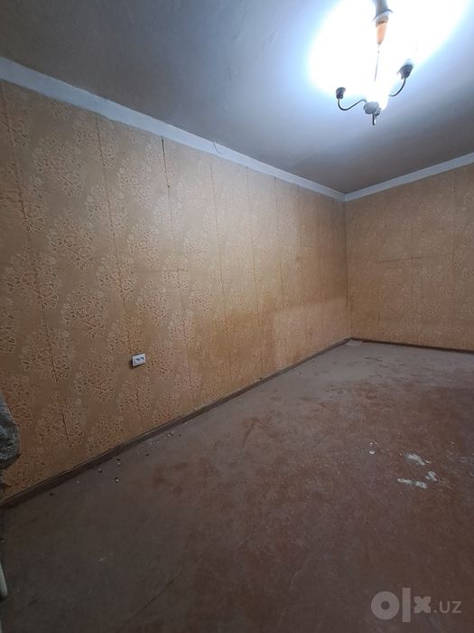 Продаю 1в2 комнтаную , Юнусабад-12 метро 50м