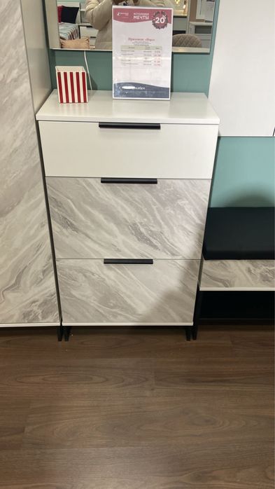 Тумба в прихожую