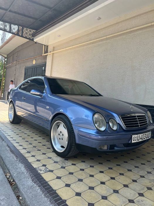 Mersedes e320 coupe