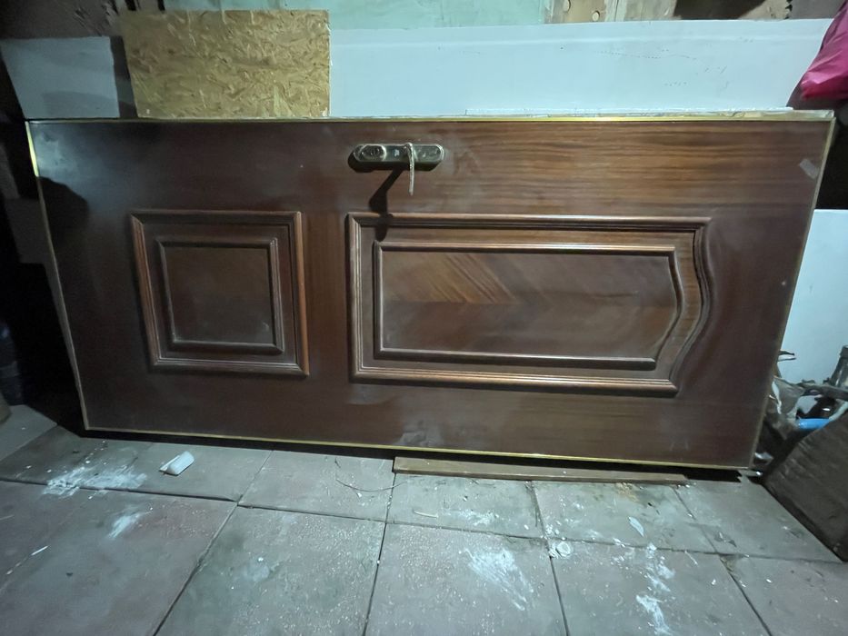 Наружная/входная дверь