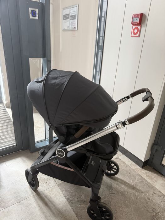 Продам коляску Kidilo d900
