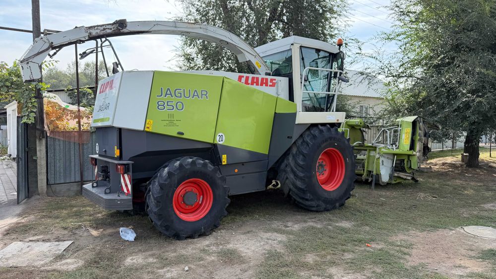 Кормоуборочный Комбайн CLAAS JAGUAR 850