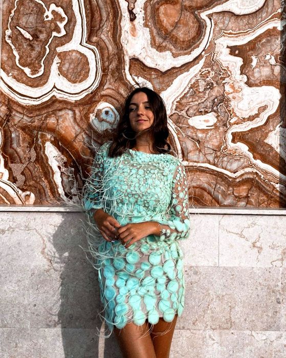 Rochie Balizza cu pene, de inchiriat(nu Rhea Costa, Cristallini,Manuri