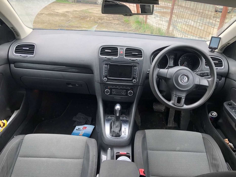 Piese din dezmembrari VW Golf 6 combi, 1.6 diesel CAYC DSG negru LC9X