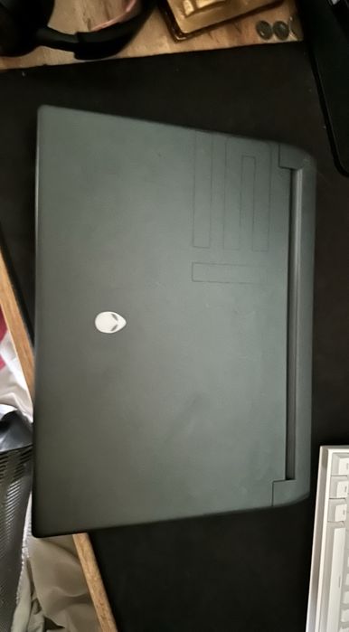 Alienware m15 R7