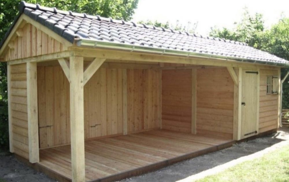 Cabane din lemn si case din panouri sandwich