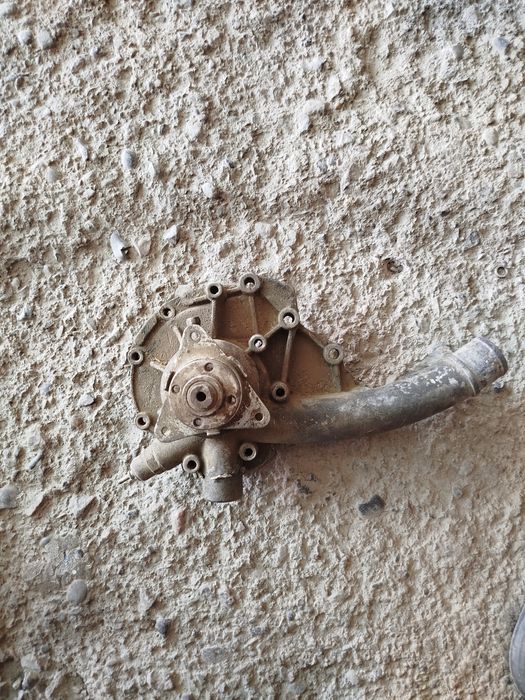 Мэрсадэс запчасти..