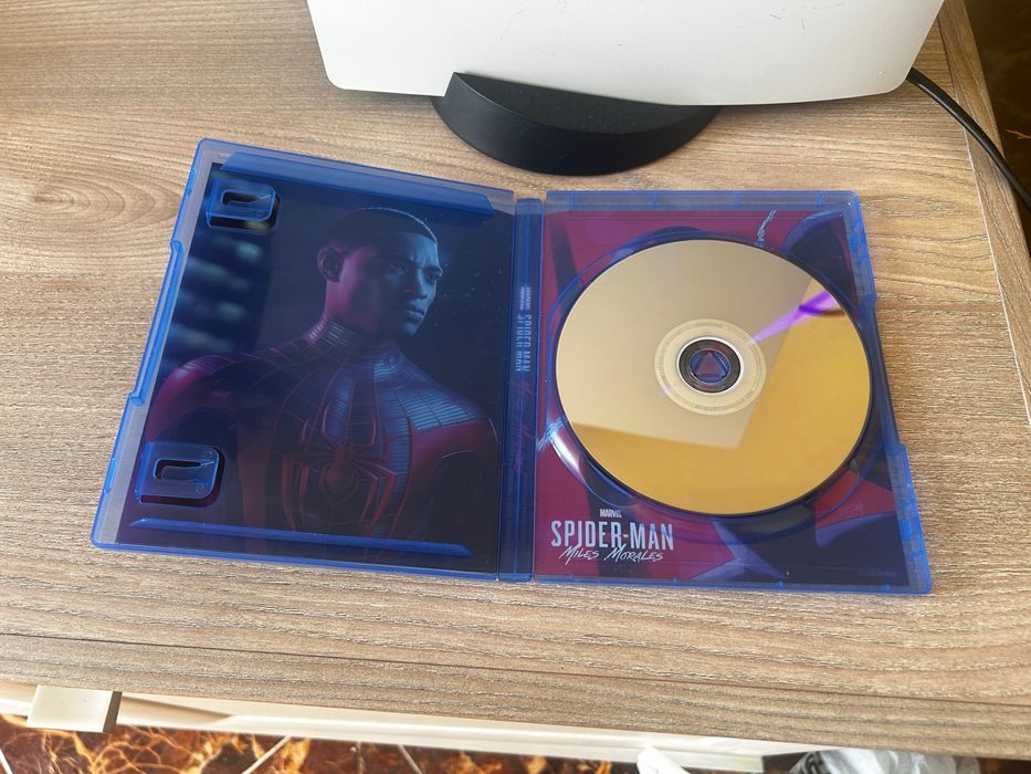 За продажба Spider-man Miles Morales/ PS5!