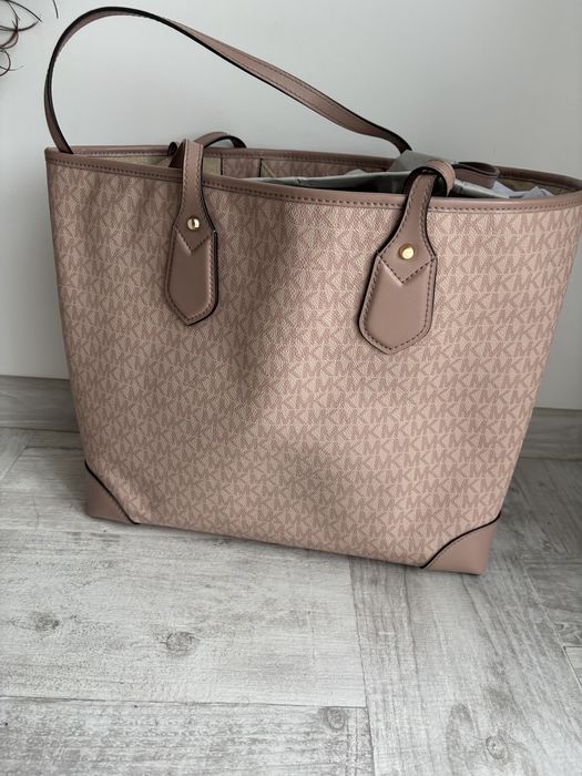 Дамска Чанта Michael Kors