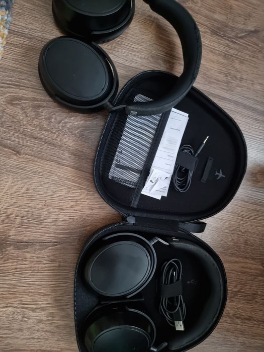 Sennheiser momentum 4 căști over ear cu ANC - citiți bine anuntul