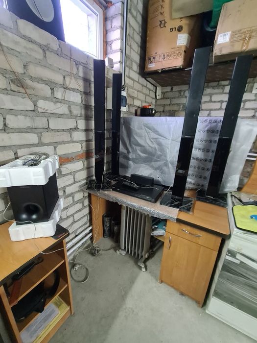 Продам домашний кинотеатр.