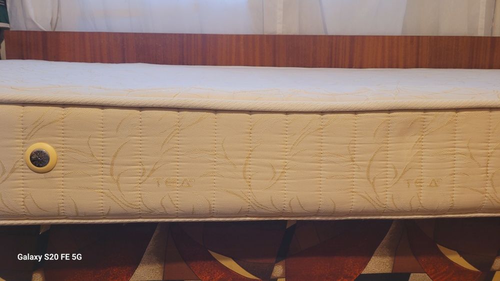 Двулицев матрак 90/200  два броя