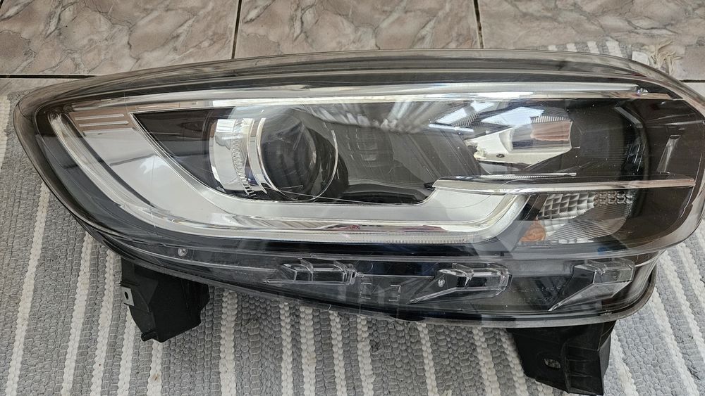 Far dreapta original Renault Kadjar 2017 Europa