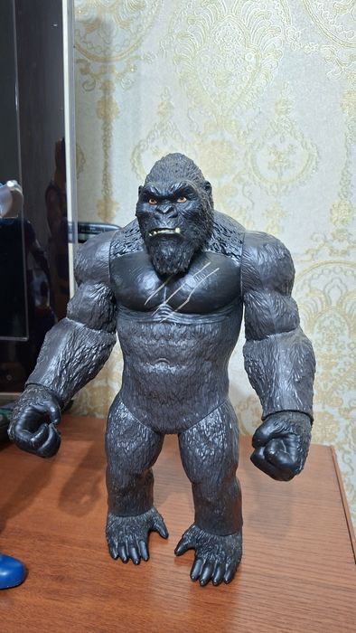 Игрушка герои оригинал за всё 30$