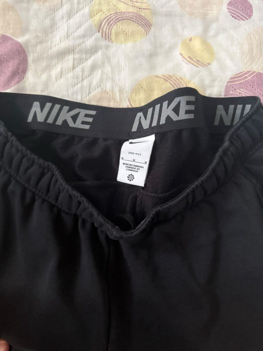 Nike долница доста запазен