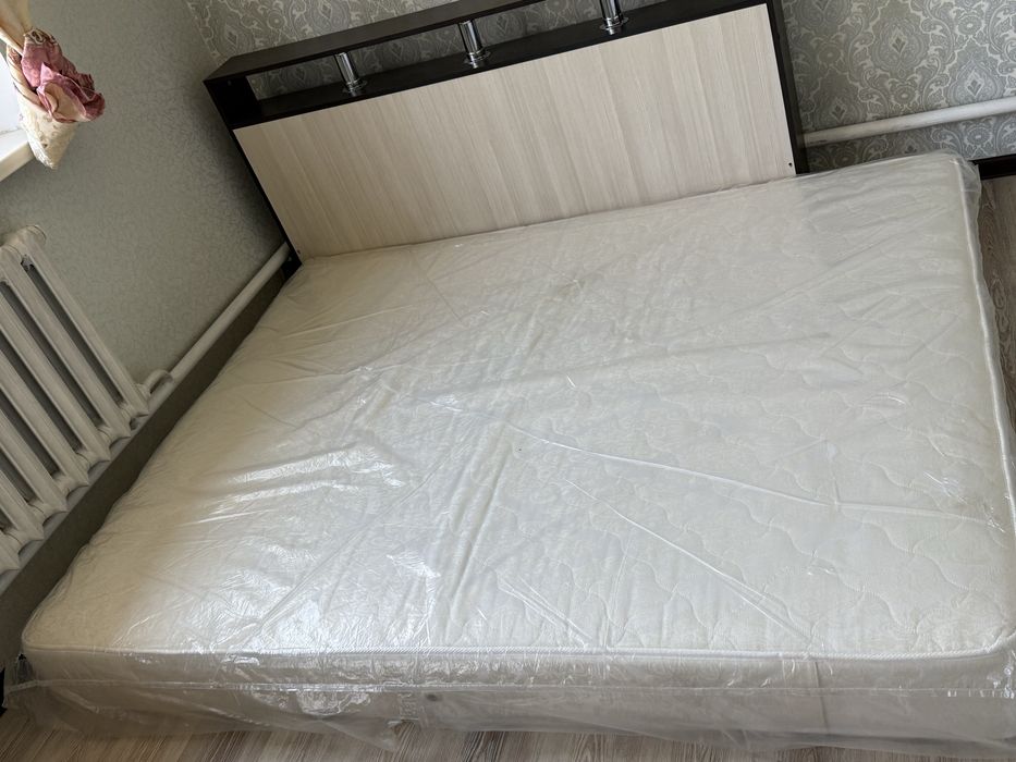 Продам матрас в заводской упаковке.