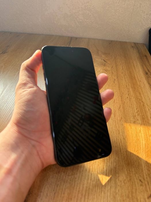 Свой Iphone 15 pro max 256 gb | e sim