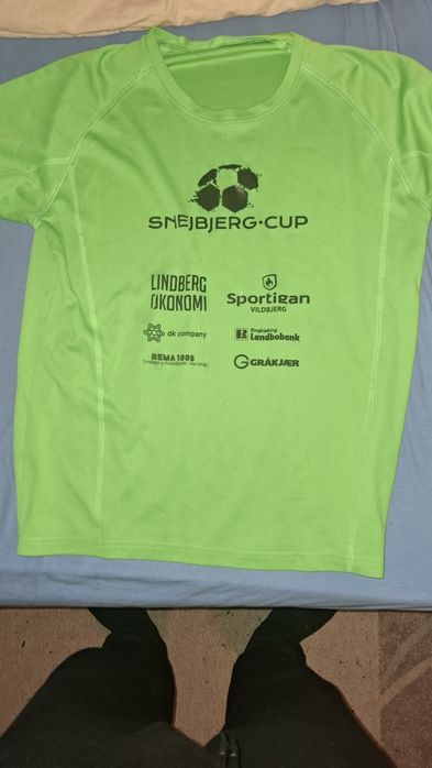 Тренировъчна футболна тениска размер L