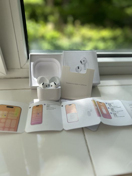 10 perechi AirPods 4 Lichidare de Stock