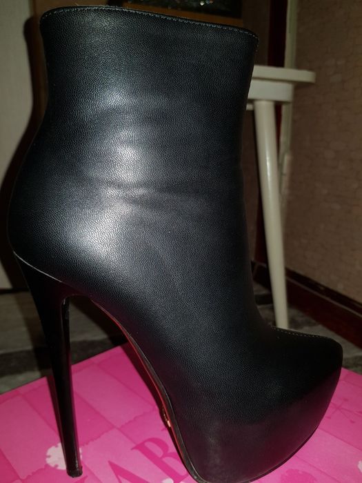 Продам обувь женскую