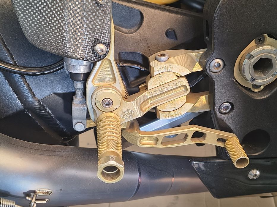 SUZUKI GSX R 1000 impecabil/tunning!