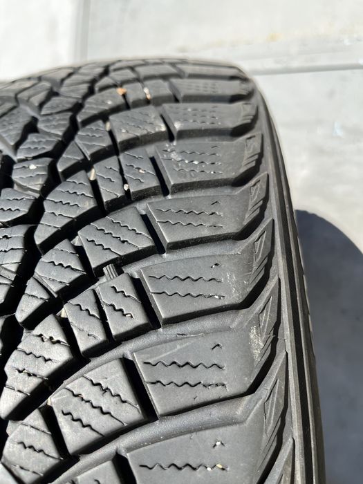 4 бр. зимни гуми 205/55/17 Kumho DOT 1919 6-7 mm