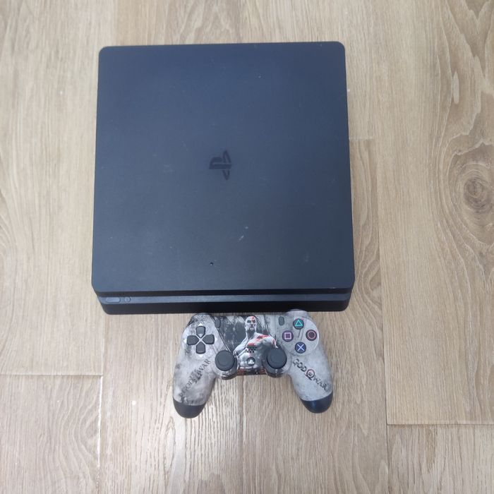 Playstation 4slim/1tb hotira+uyinlar