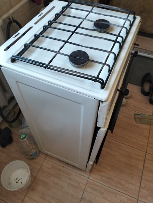 Продам Газ .плиту рабочая.
