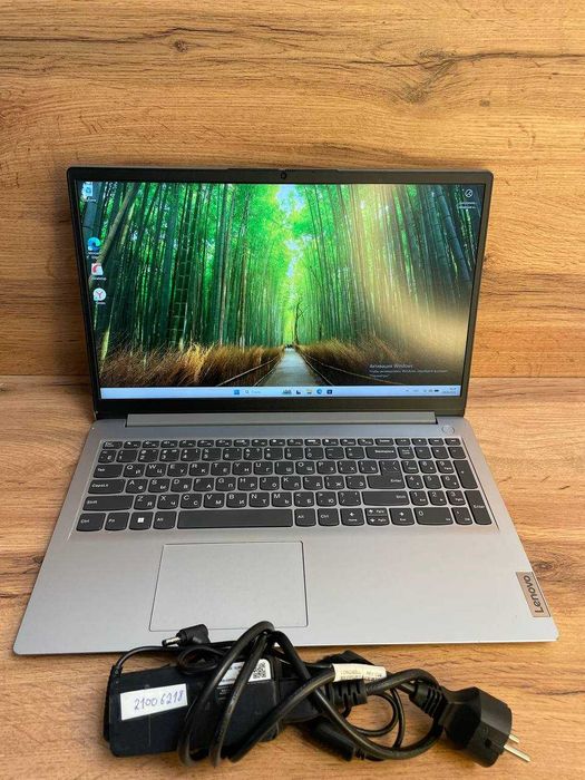 Ноутбук Lenovo Ryzen 5-5 ssd512/8gb/BariBarShop/Рассрочка