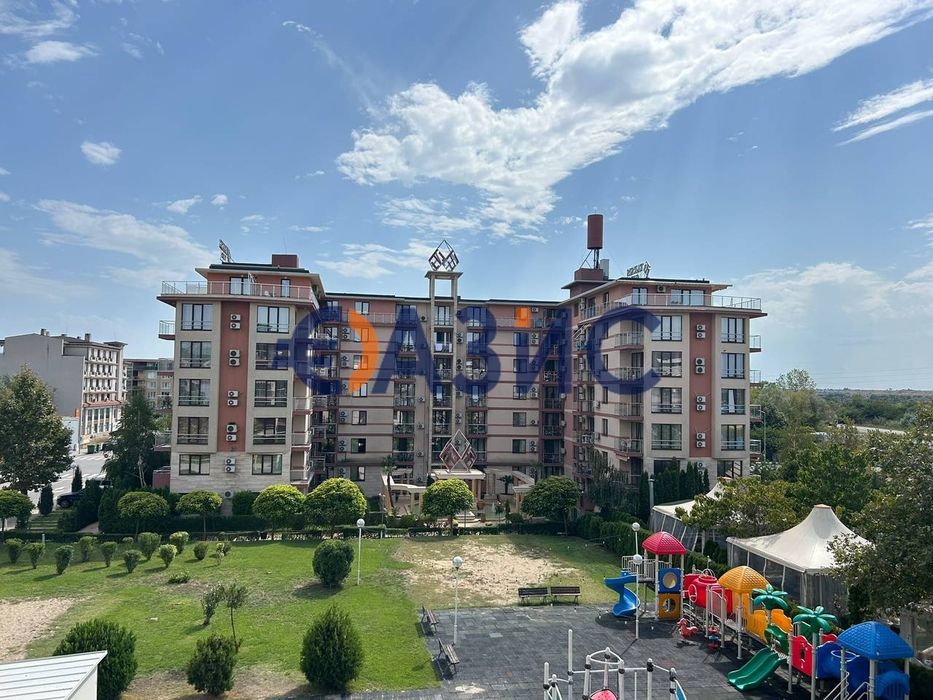 Продава се Двустаен апартамент в к.к. Слънчев бряг - 87 кв.м за 580 €/кв.м - Снимка #5