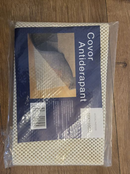 Material antiderapant covor