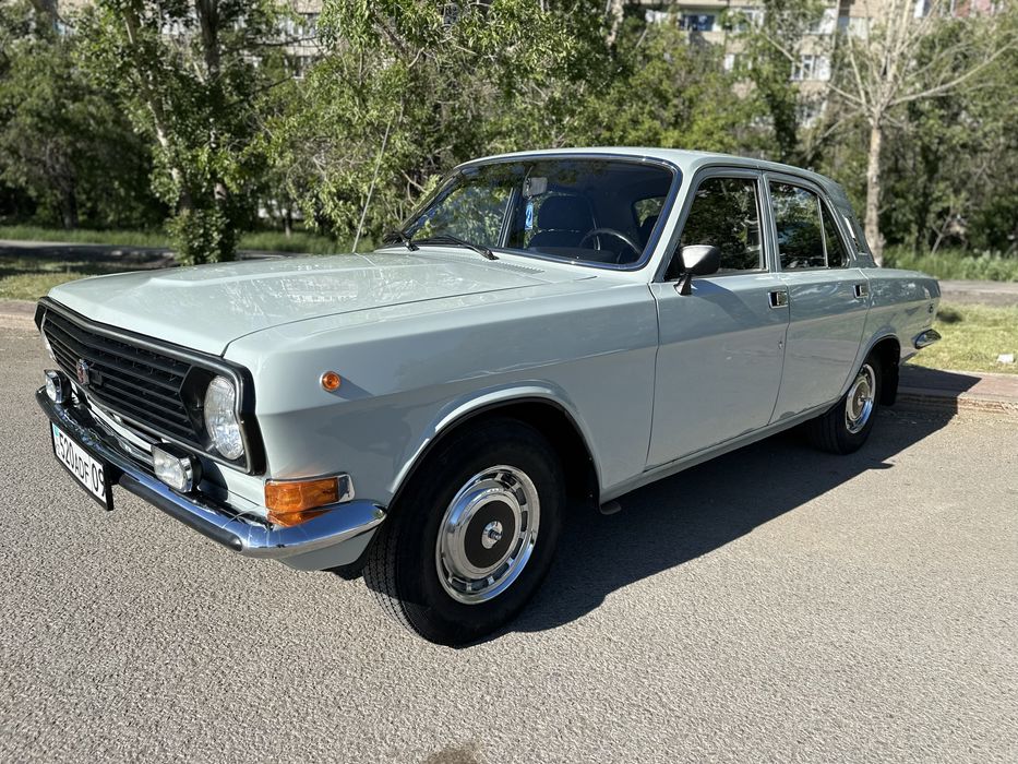 Автомобиль Волга ГАЗ-2410.