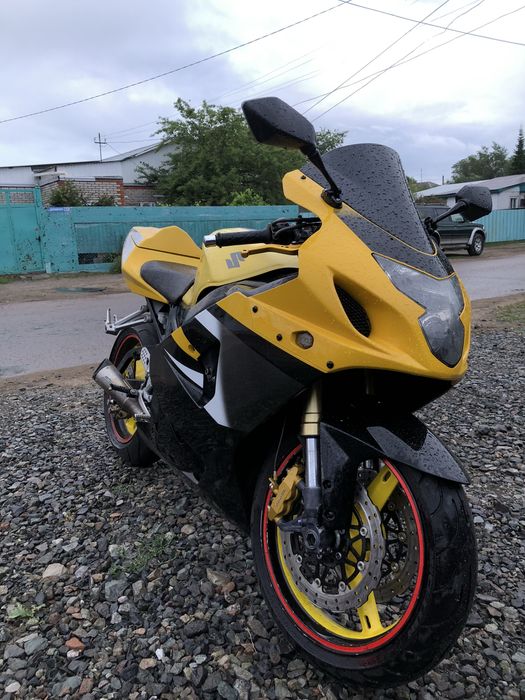 Suzuki GSX-R 600 K4