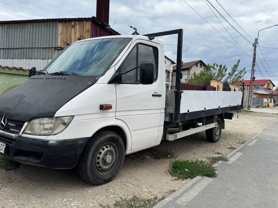 Vand camioneta suprastructura descoperita