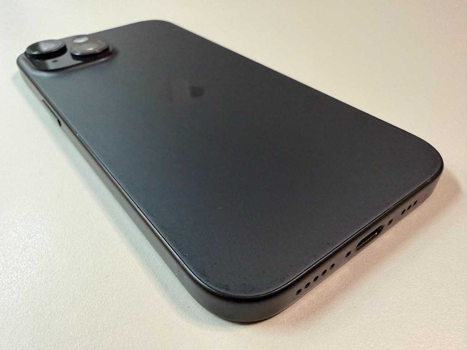  Apple / iPhone 15 128 Gb / Black
